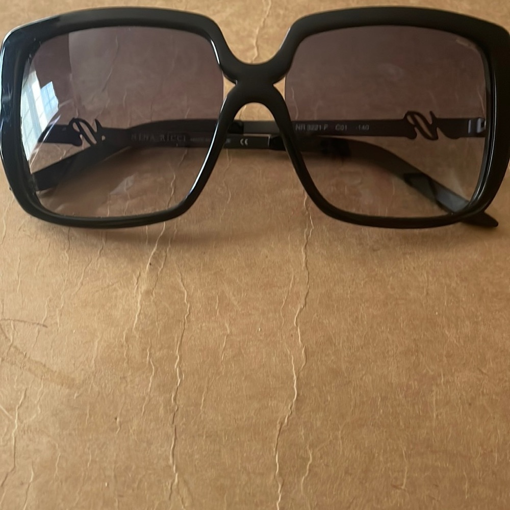 Nina ricci sunglasses